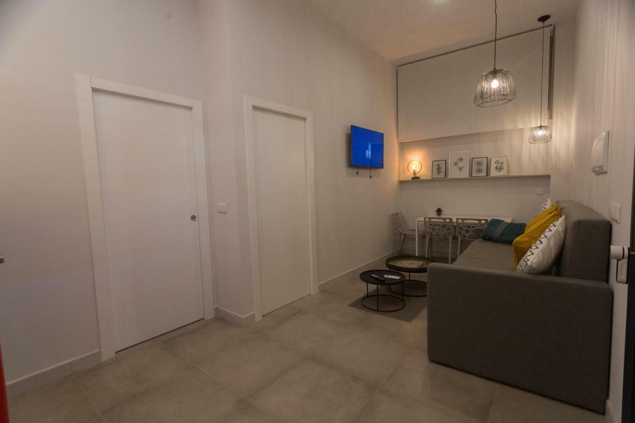 Tria Nomina Apartamentos Turisticos メリダ エクステリア 写真