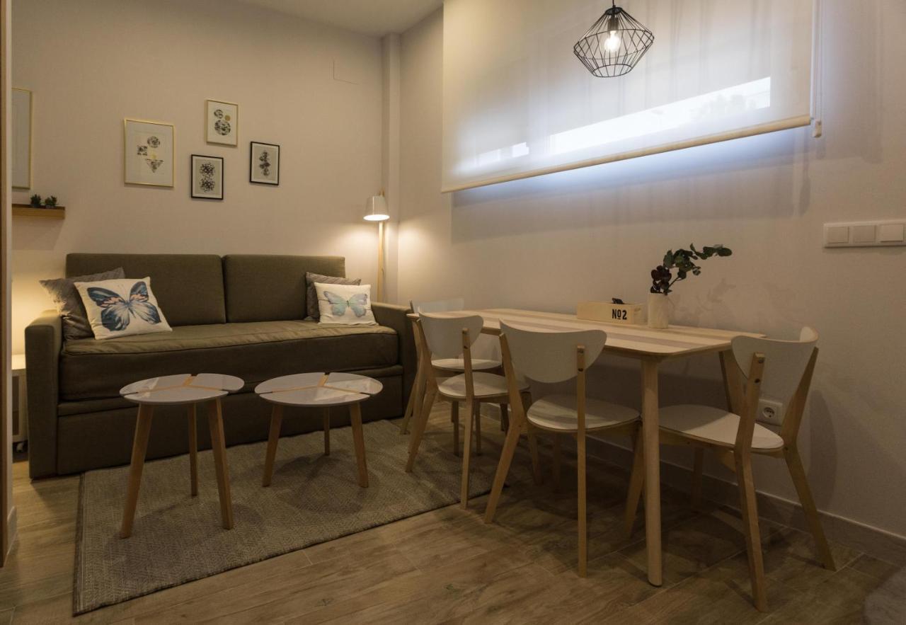 Tria Nomina Apartamentos Turisticos メリダ エクステリア 写真
