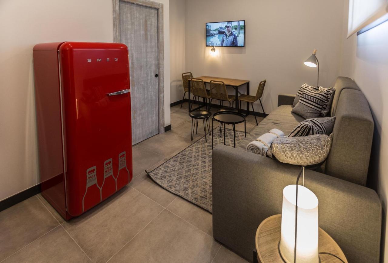 Tria Nomina Apartamentos Turisticos メリダ エクステリア 写真