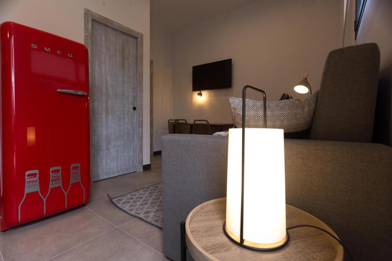 Tria Nomina Apartamentos Turisticos メリダ エクステリア 写真
