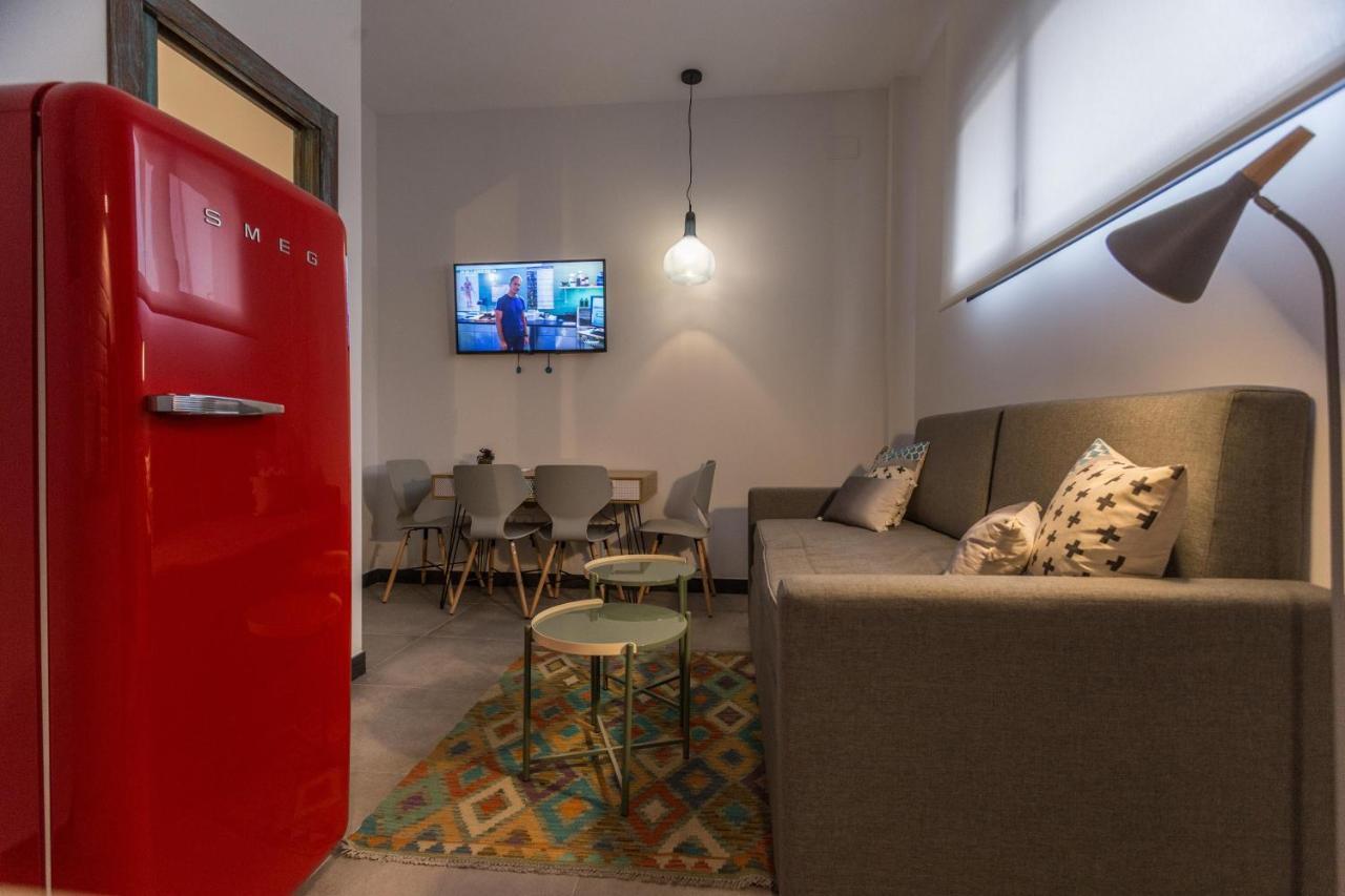 Tria Nomina Apartamentos Turisticos メリダ エクステリア 写真